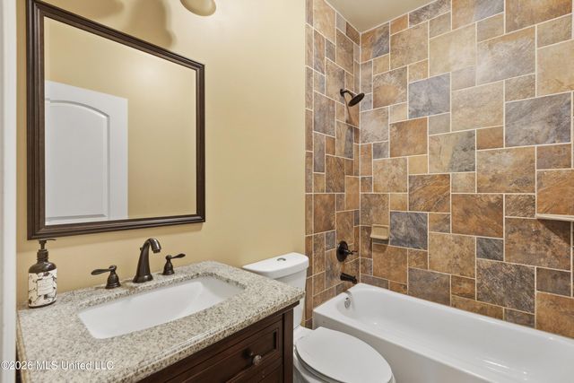 5125 Rolling Pine Circle, Olive Branch, MS 38654