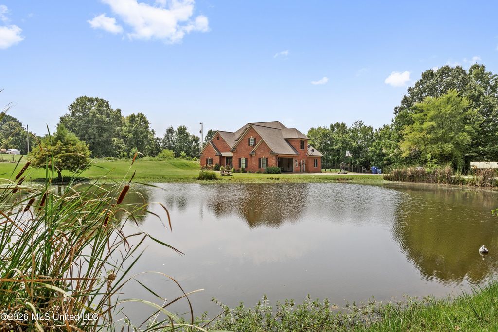 5125 Rolling Pine Circle, Olive Branch, MS 38654