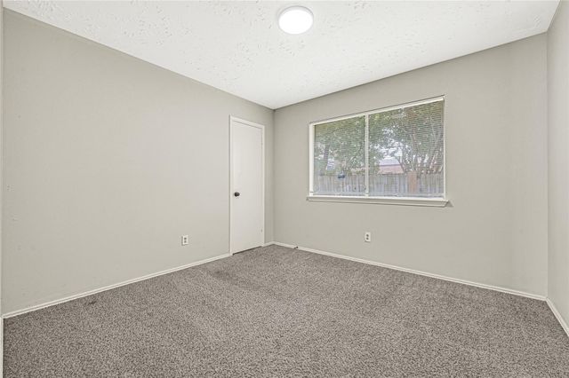 8111 Furlong Lane, Houston, TX 77071