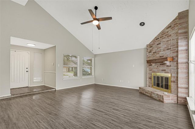 8111 Furlong Lane, Houston, TX 77071