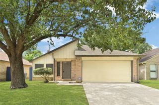 8111 Furlong Lane, Houston, TX 77071