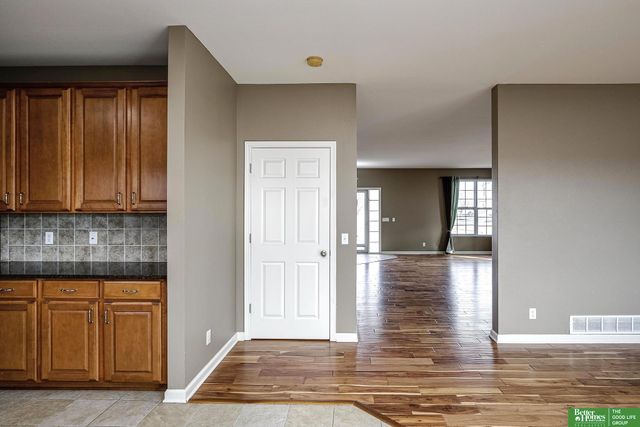 18901 Hansen Street, Omaha, NE 68130