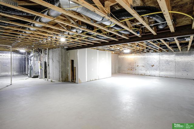 18901 Hansen Street, Omaha, NE 68130