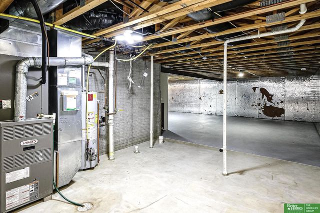 18901 Hansen Street, Omaha, NE 68130