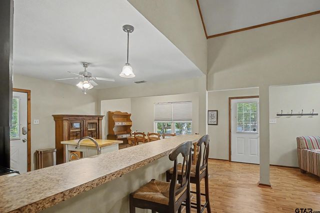 114 Butternut Glen, Holly Lake Ranch, TX 75765