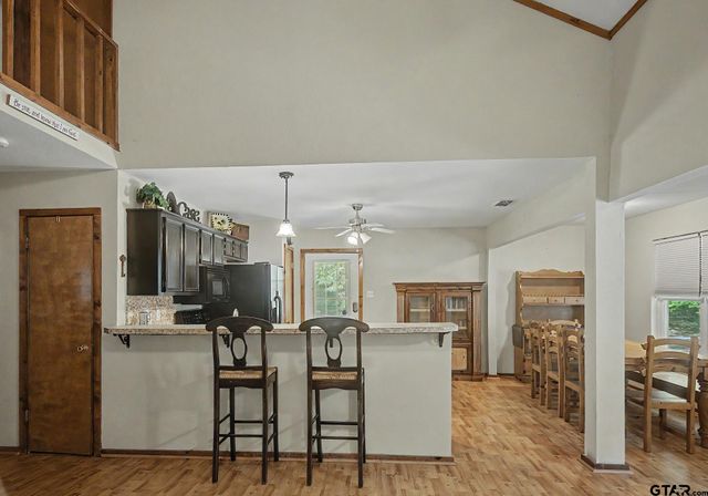 114 Butternut Glen, Holly Lake Ranch, TX 75765