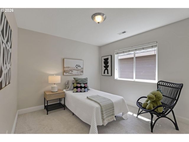 16753 Sw 134TH Ter, Portland, OR 97224