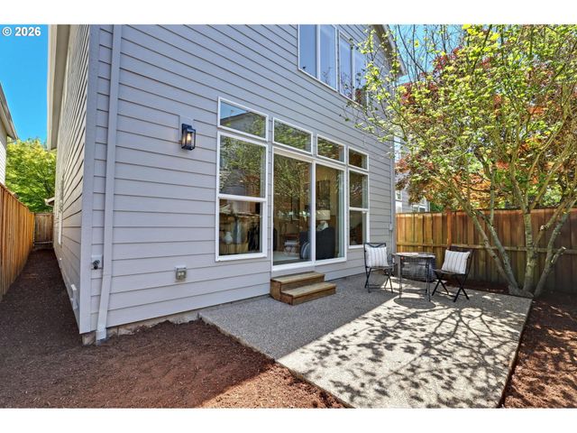 16753 Sw 134TH Ter, Portland, OR 97224