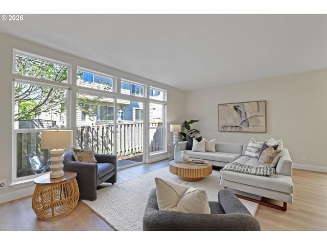 16753 Sw 134TH Ter, Portland, OR 97224