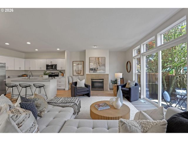 16753 Sw 134TH Ter, Portland, OR 97224