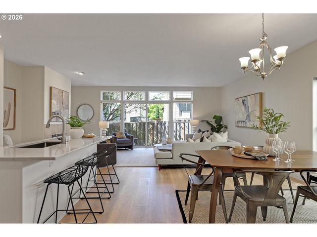 16753 Sw 134TH Ter, Portland, OR 97224