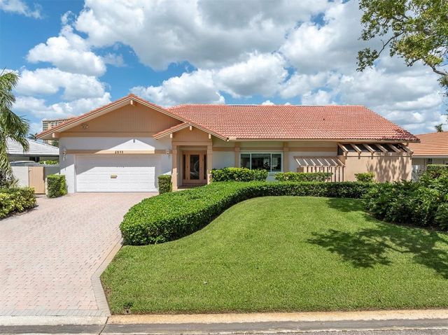 4973 60TH AVENUE S, St Petersburg, FL 33715