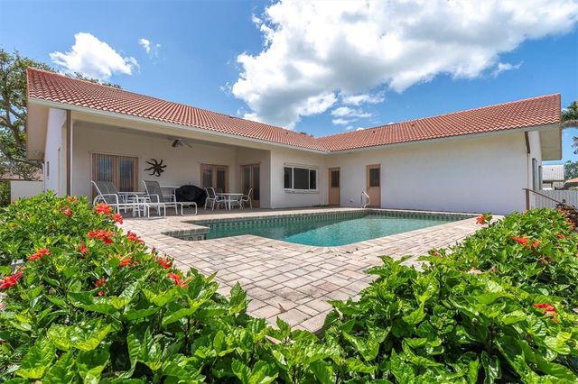 4973 60TH AVENUE S, St Petersburg, FL 33715