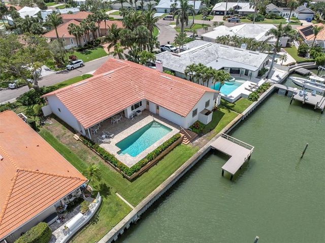 4973 60TH AVENUE S, St Petersburg, FL 33715