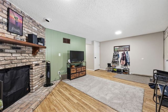 419 Peterson St, Iowa City, IA 52245