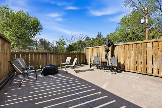 419 Peterson St, Iowa City, IA 52245
