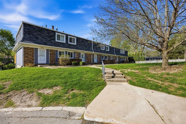 419 Peterson St, Iowa City, IA 52245