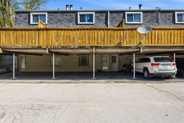 419 Peterson St, Iowa City, IA 52245
