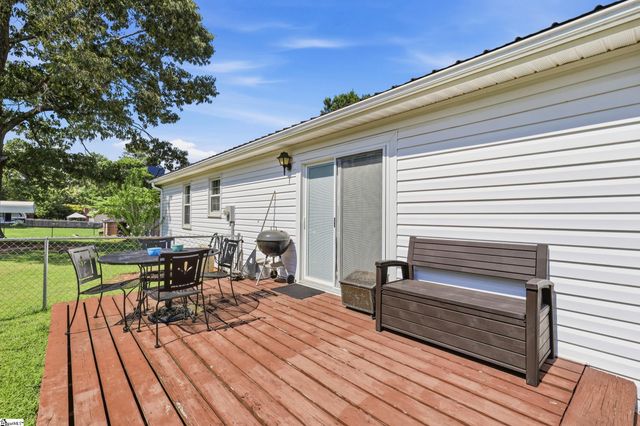 100 Elm Court, Easley, SC 29642