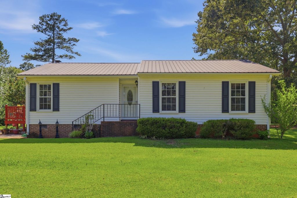 100 Elm Court, Easley, SC 29642