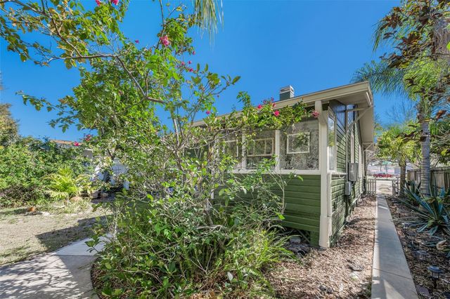 3411 W BAY AVENUE, Tampa, FL 33611