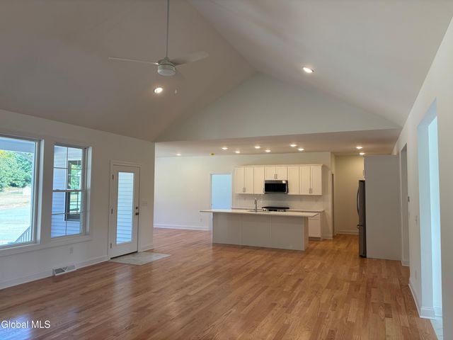 9 Brookhaven Court, Wilton, NY 12866