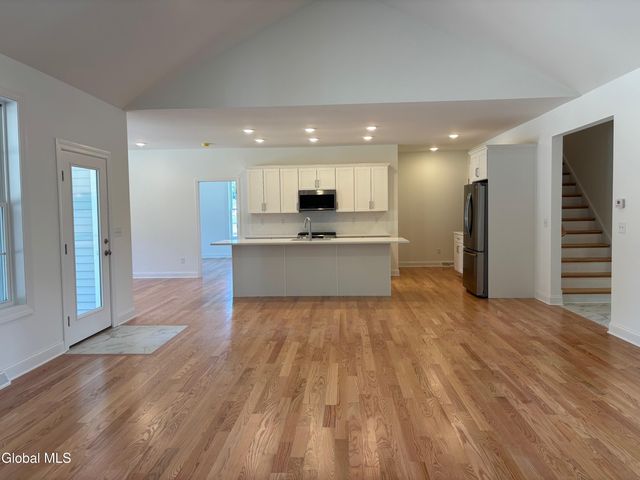 9 Brookhaven Court, Wilton, NY 12866