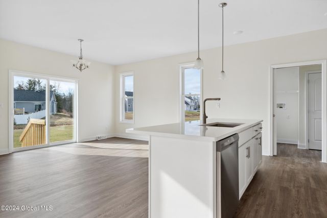 9 Brookhaven Court, Wilton, NY 12866