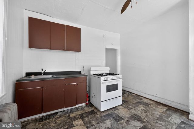 2615 W LEHIGH AVE, Philadelphia, PA 19132