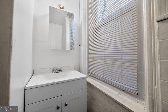 2615 W LEHIGH AVE, Philadelphia, PA 19132