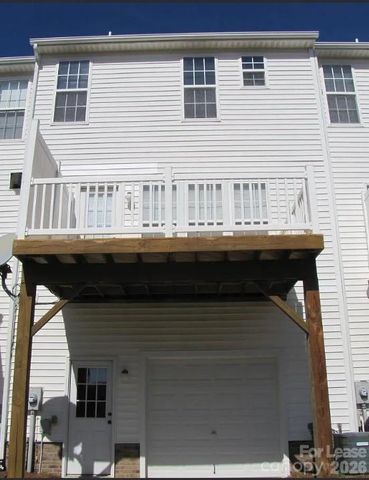 15610 King Louis Court, Charlotte, NC 28277