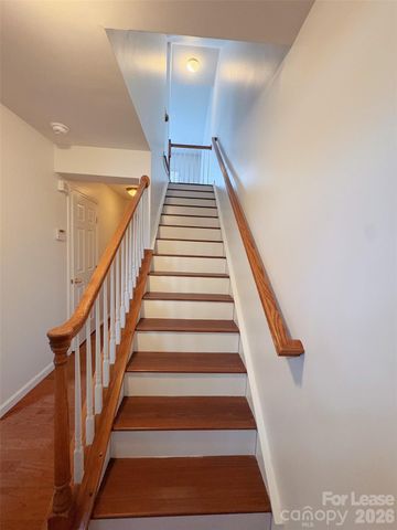 15610 King Louis Court, Charlotte, NC 28277