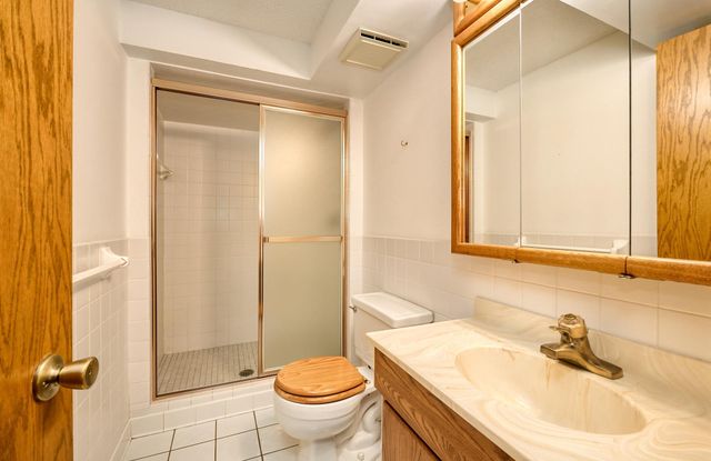 18500 22nd Avenue N, Plymouth, MN 55447