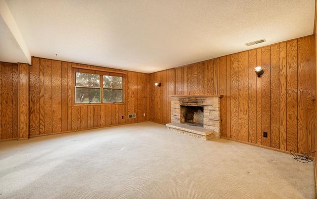 18500 22nd Avenue N, Plymouth, MN 55447