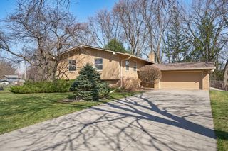 18500 22nd Avenue N, Plymouth, MN 55447