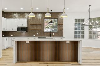 915 Inverness Circle, Highland Village, TX 75077