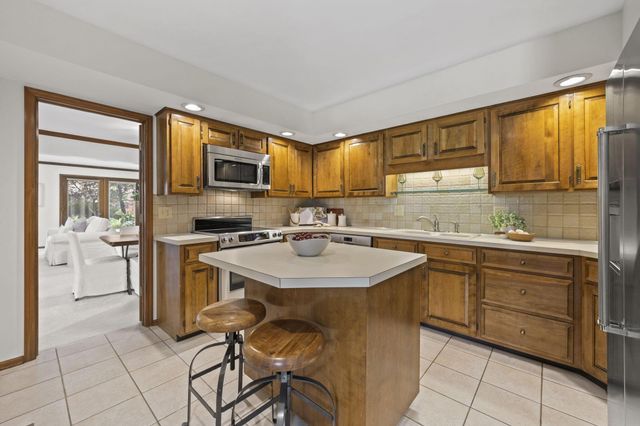 2213 Partlow Drive, Columbus, OH 43220