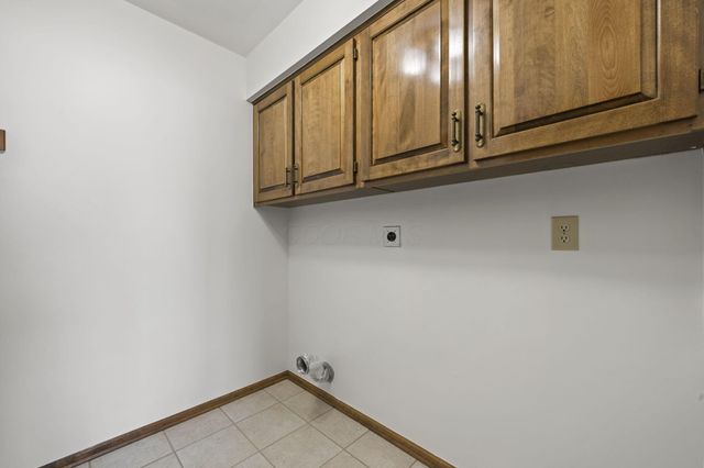 2213 Partlow Drive, Columbus, OH 43220