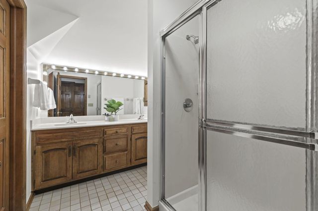 2213 Partlow Drive, Columbus, OH 43220