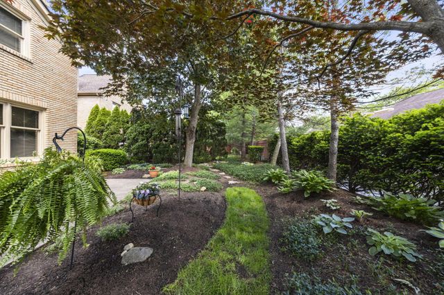 2213 Partlow Drive, Columbus, OH 43220