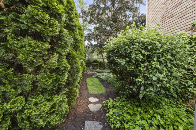 2213 Partlow Drive, Columbus, OH 43220