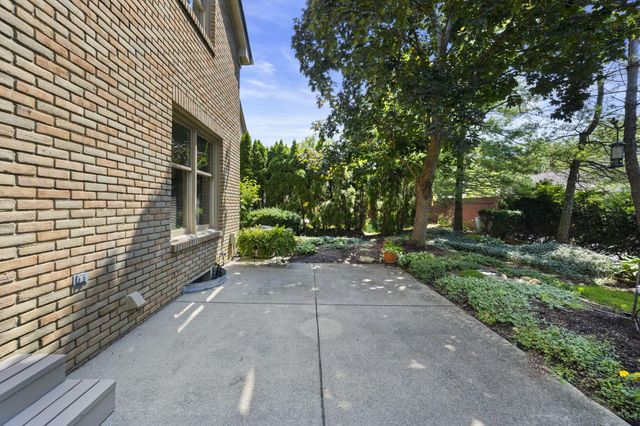 2213 Partlow Drive, Columbus, OH 43220
