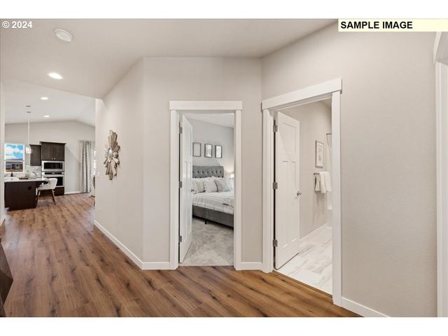 104 N 89TH Ct 247, Ridgefield, WA 98642