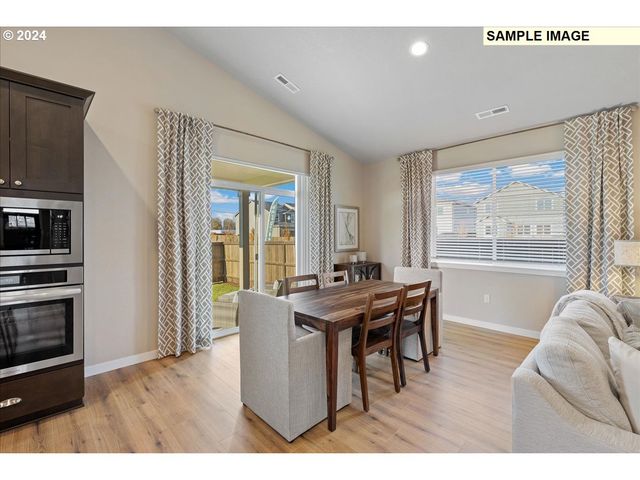 104 N 89TH Ct 247, Ridgefield, WA 98642