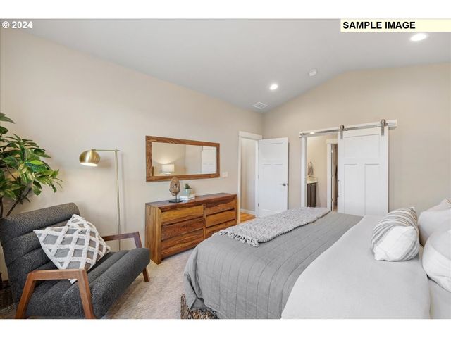 104 N 89TH Ct 247, Ridgefield, WA 98642