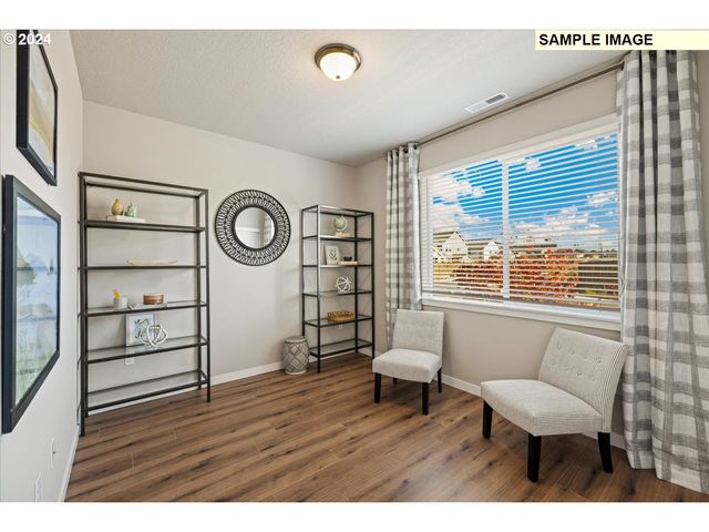 104 N 89TH Ct 247, Ridgefield, WA 98642