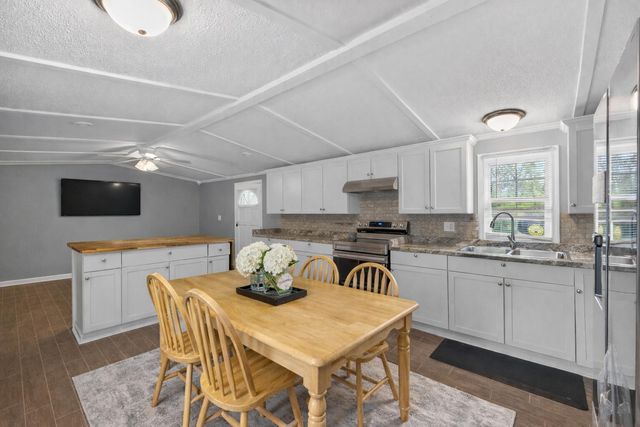119 State Road S-38-1804, Vance, SC 29163
