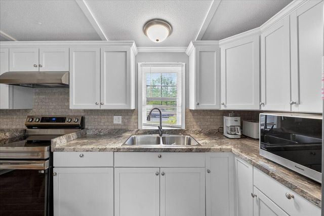 119 State Road S-38-1804, Vance, SC 29163
