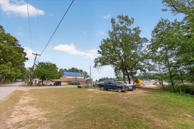 119 State Road S-38-1804, Vance, SC 29163