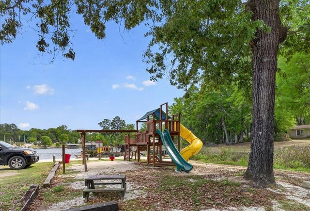 119 State Road S-38-1804, Vance, SC 29163